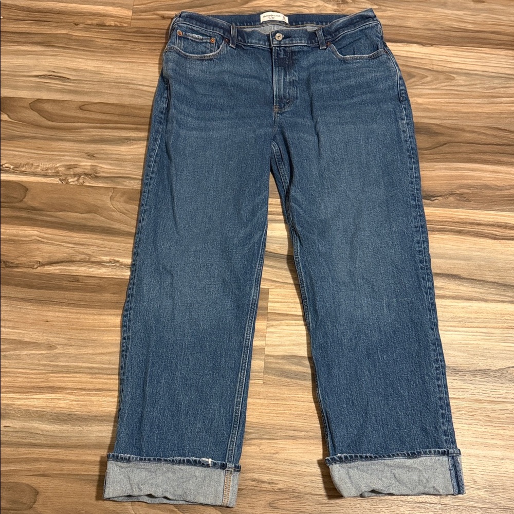 Abercrombie & Fitch Dark Blue the baggy low rise jeans